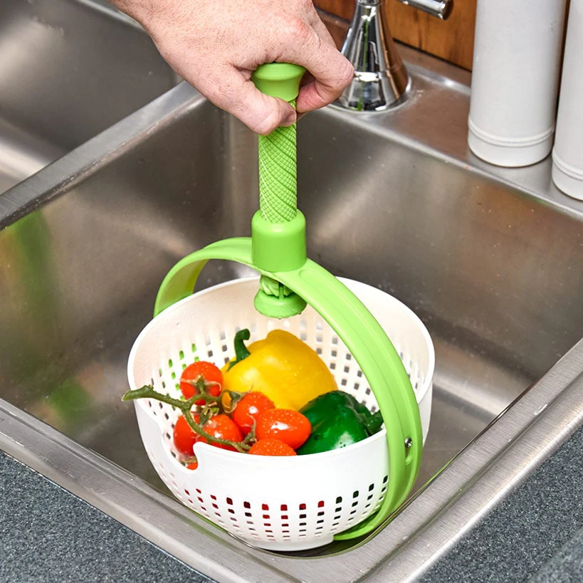Collapsible Salad Spinner and Straining Colander - Image 5