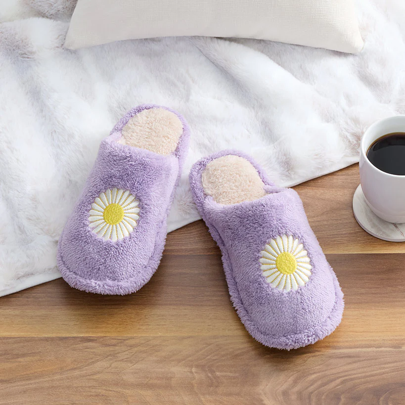 Daisy Plush Slippers - Image 3