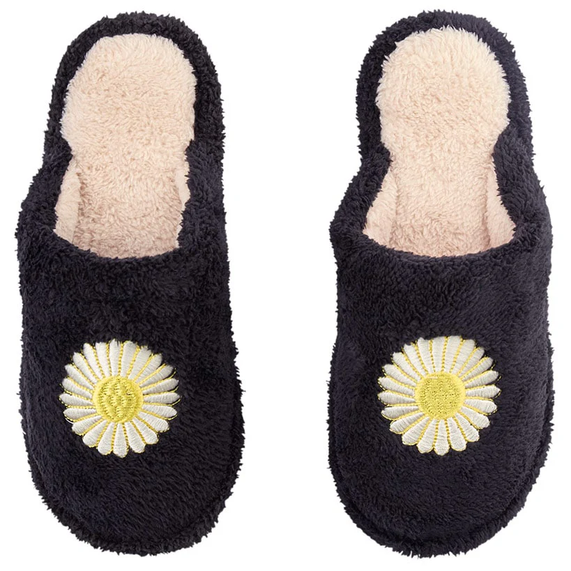 Daisy Plush Slippers - Image 9