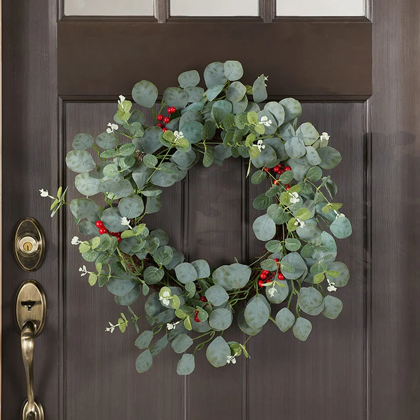 Delightful Christmas Wreath 24" - Image 3