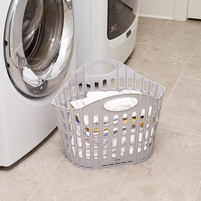 Easy Store Plastic Laundry Clothes Basket and Hamper - Image 5