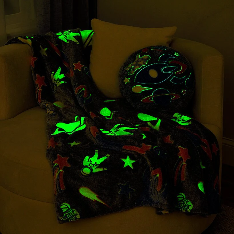Glow-in-the Dark Blanket for Kids 50" x 60" - Image 6