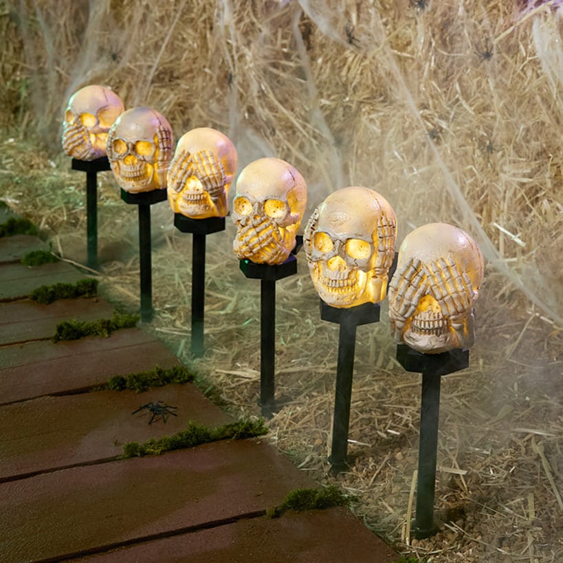 Halloween Hear, See and Speak No Evil Skull Solar Stakes - Set of 3 - Image 3