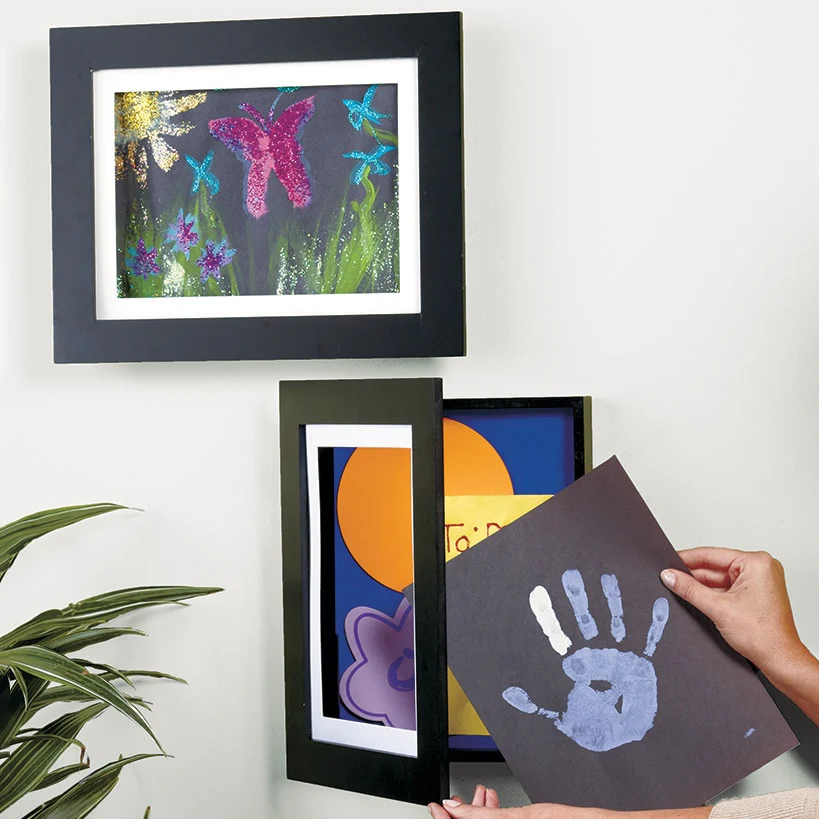 Interchangeable Artwork Frame With Storage