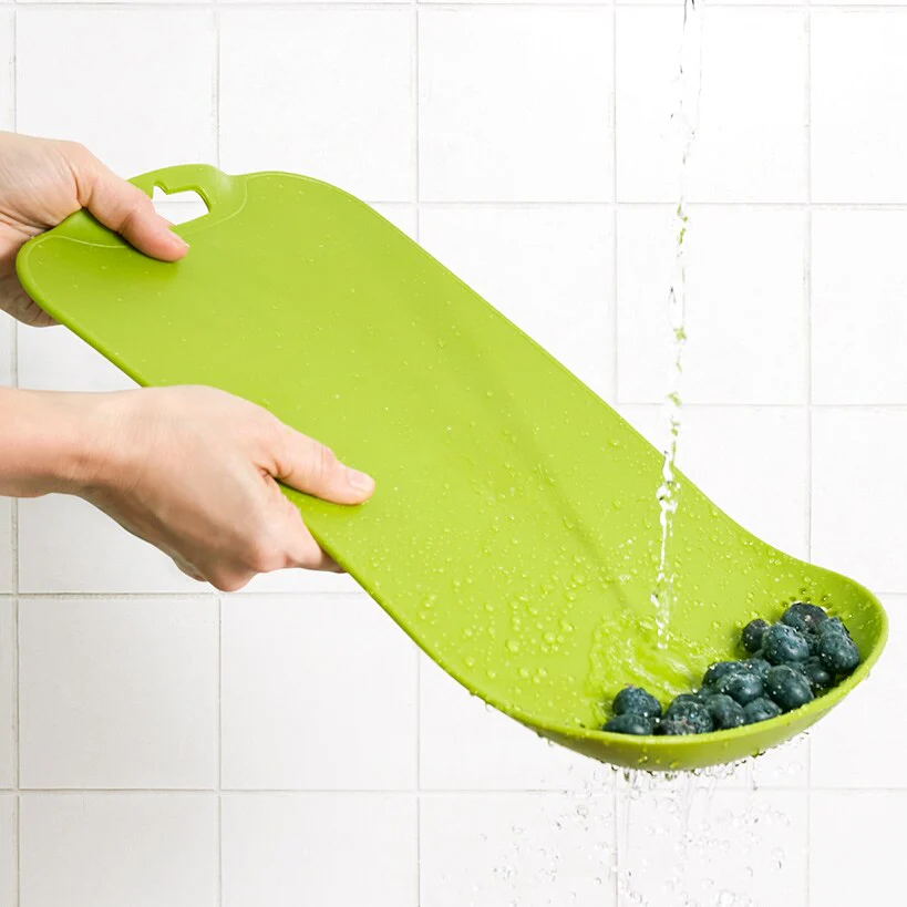 Kitchen Cutting Board with Built-in Colander - Image 3