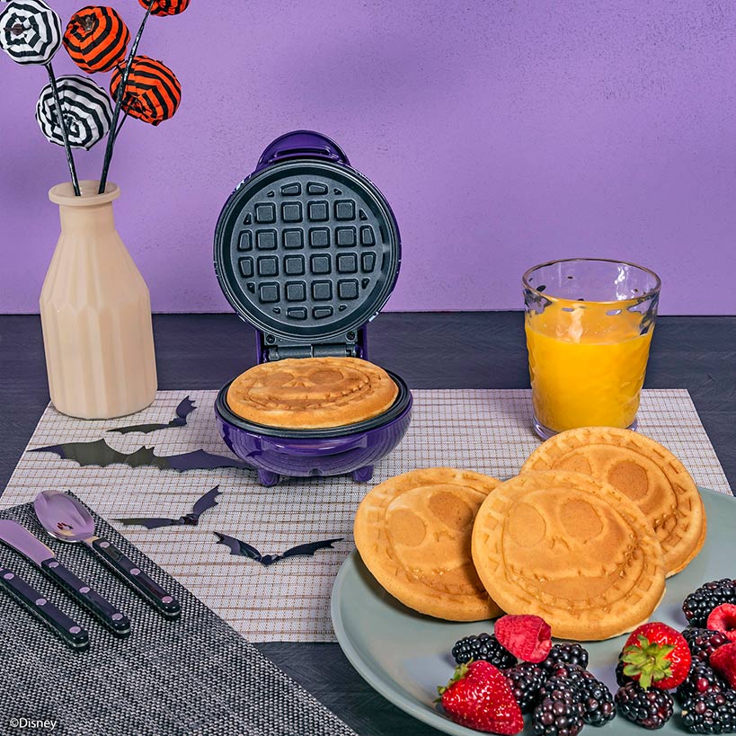 Licensed Mini Waffle Makers - Image 11