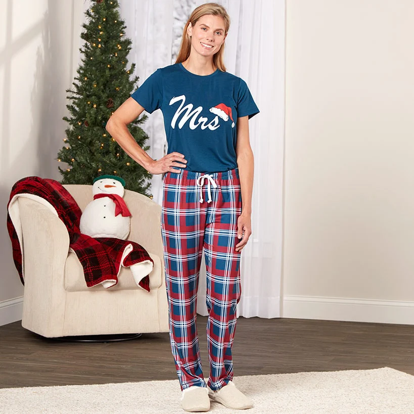 Mr. and Mrs. Matching Christmas Pajamas - Image 5