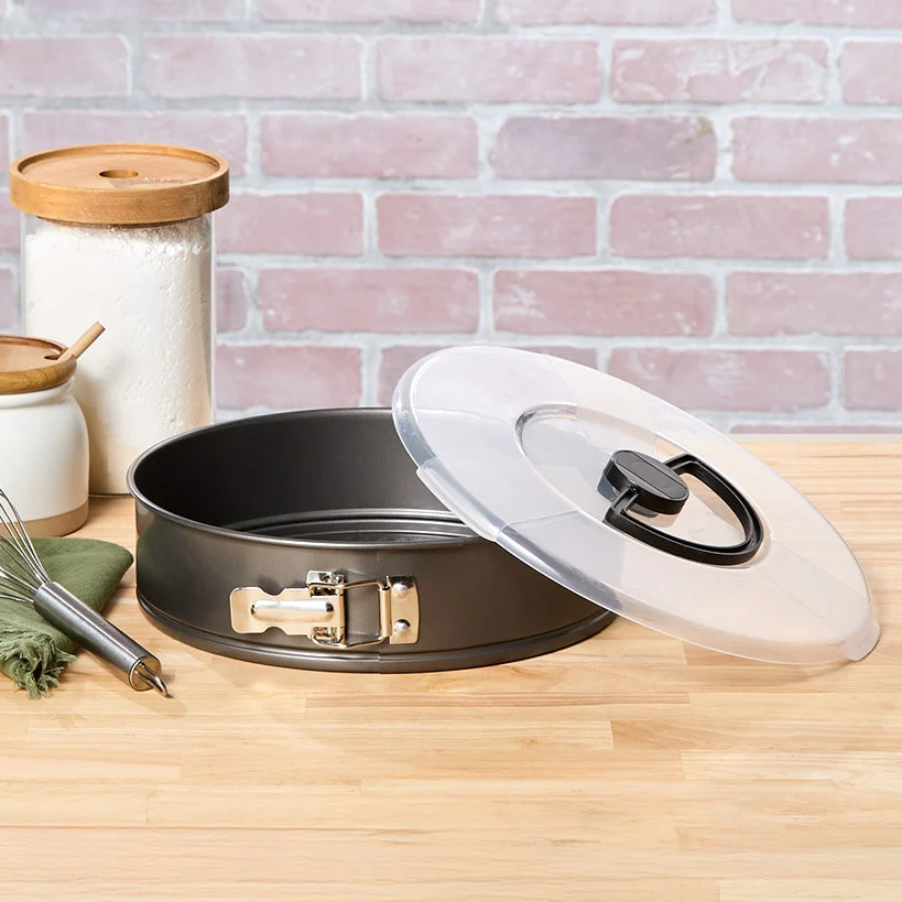 Nonstick Springform Baking Pan with Travel Lid - Image 3