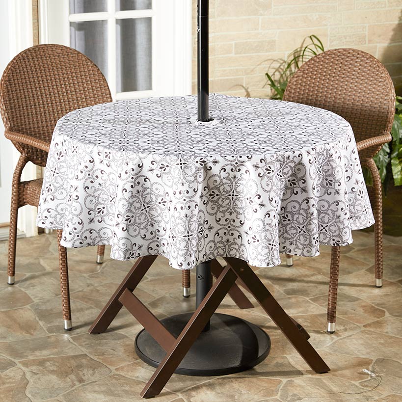 Outdoor Patio Tablecloth with Umbrella Hole and Zip: Round or Rectangular - Image 4