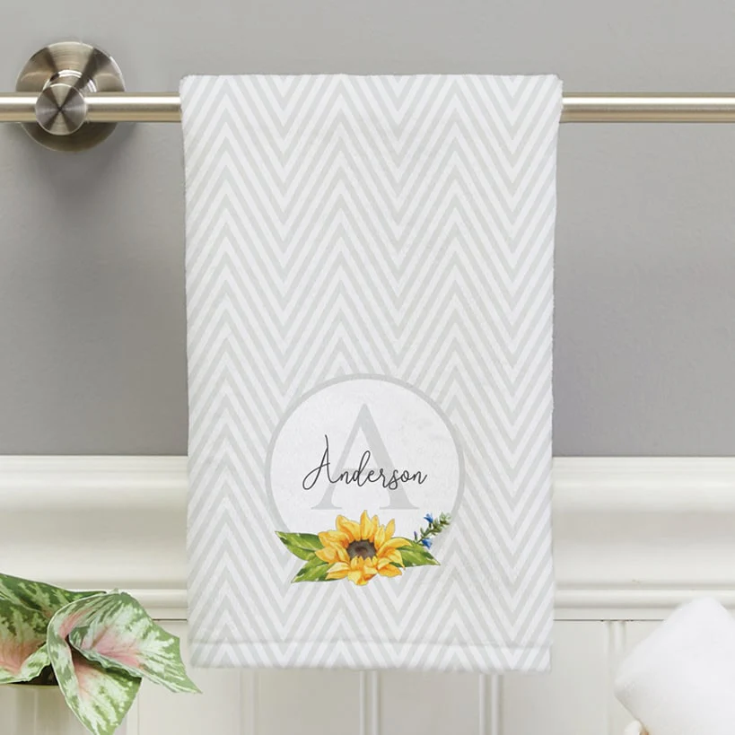 Personalized Sunflower Pattern Towels and Bath Mat - Image 3