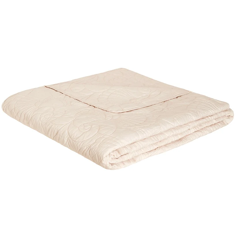 Quilted Shell Bedspread Ensemble - Image 3