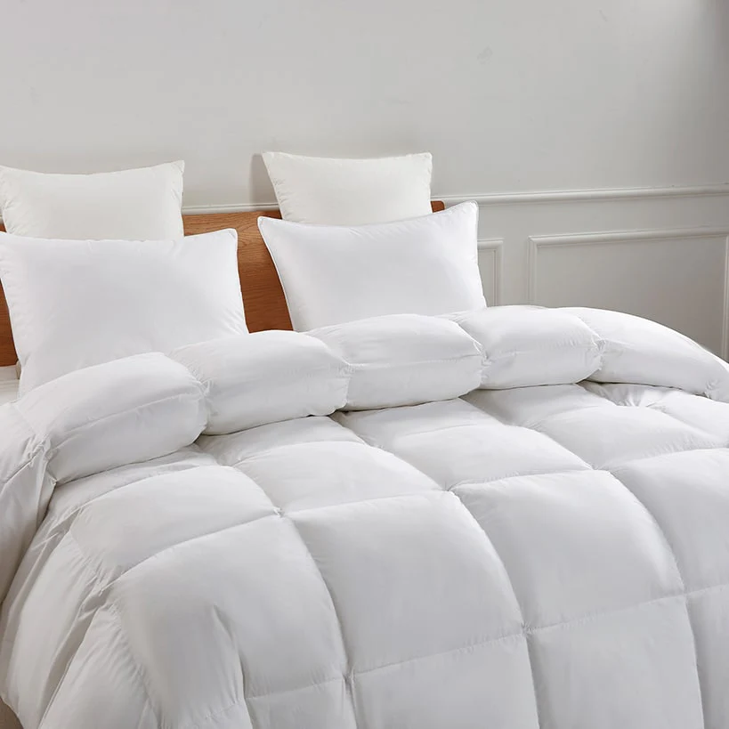 Serta ExtraWarmth 233-Thread Count Goose Feather and Down Fiber Comforter - Image 3