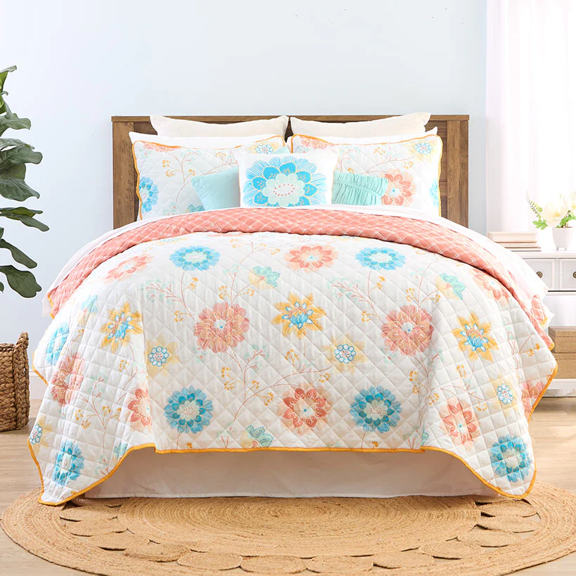 Shana Spring Floral Full/Queen or King Quilt - Image 4