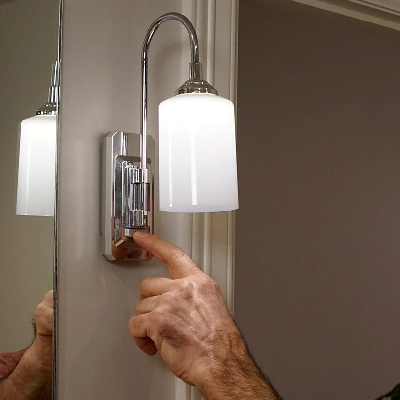Smart Sconce™ Dimmable Wireless Wall Light With Remote - Image 4