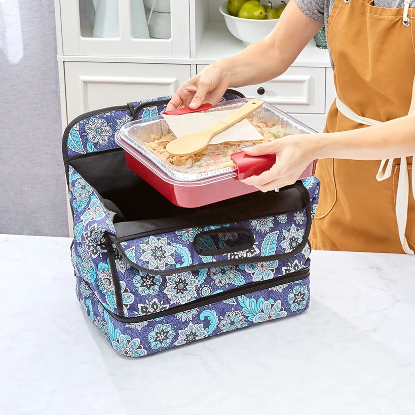 Two Lumps of Sugar® Tuna Maria Casserole Insulated Tote - Image 4