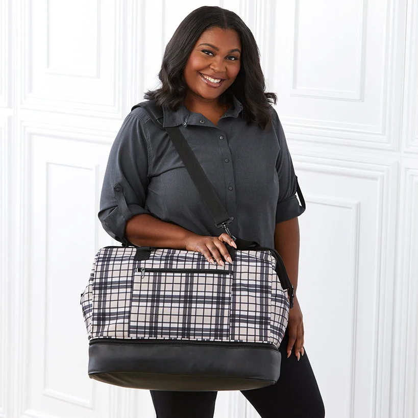 Women's Plaid Travel Duffle Bag - Image 4
