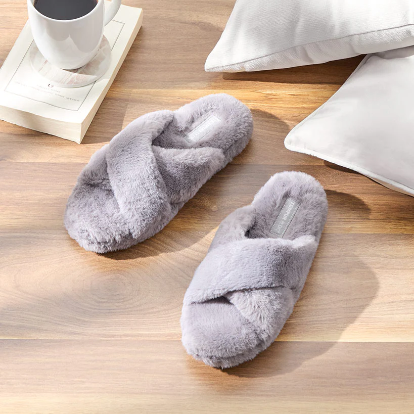 Women's Tempur-Pedic® Sloann Faux Fur Slippers - Image 3
