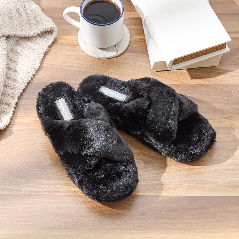 Women's Tempur-Pedic® Sloann Faux Fur Slippers - Image 4